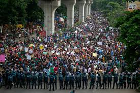 যমুনার সামনে আহত আন্দোলনকারিদের অবস্থান